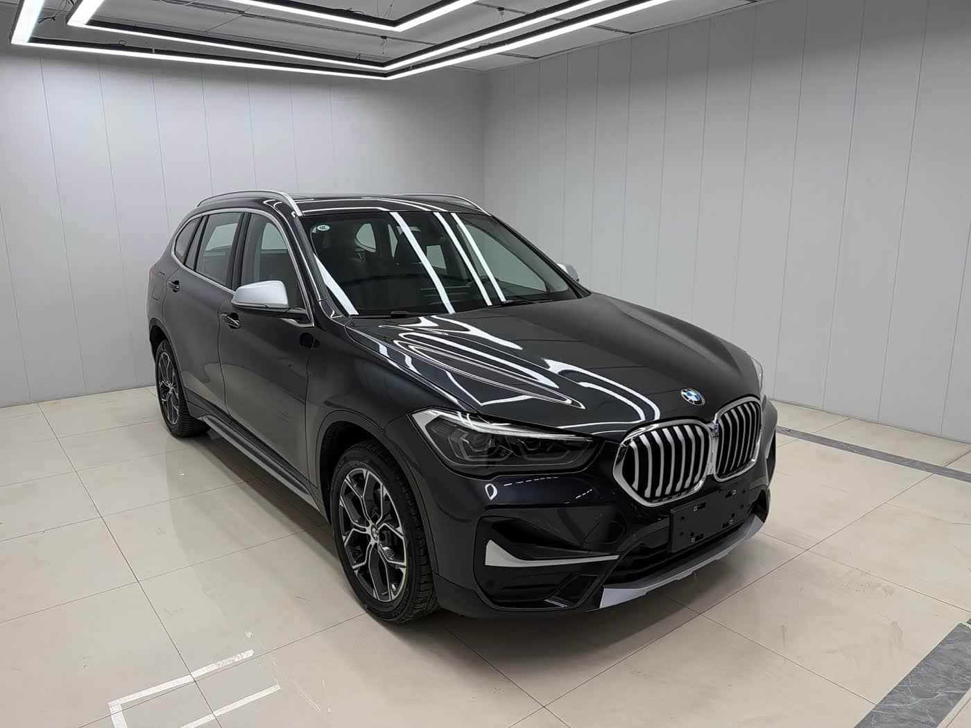 BMW X1 2022 — Фото 3/17