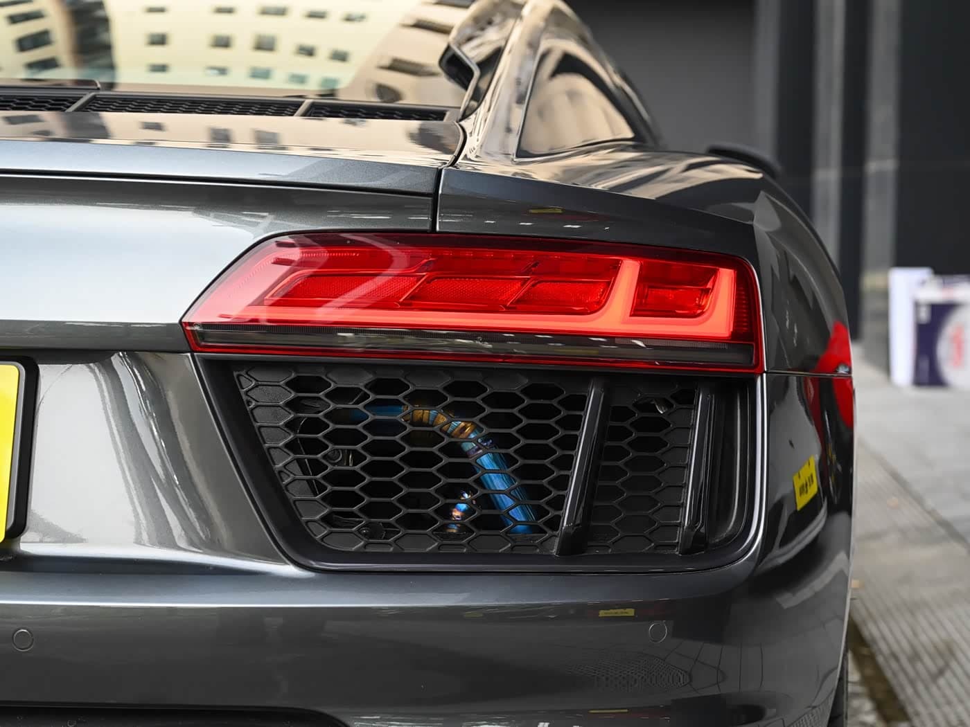 Audi R8 2018 — Фото 17/19