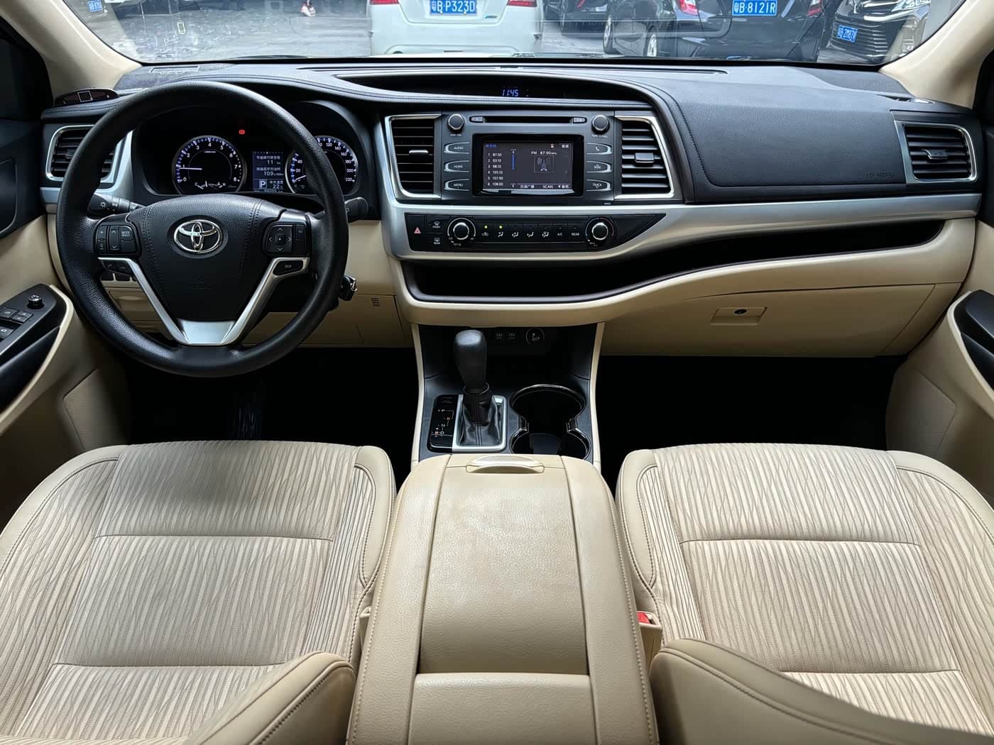 Toyota Highlander 2019 — Фото 8/16