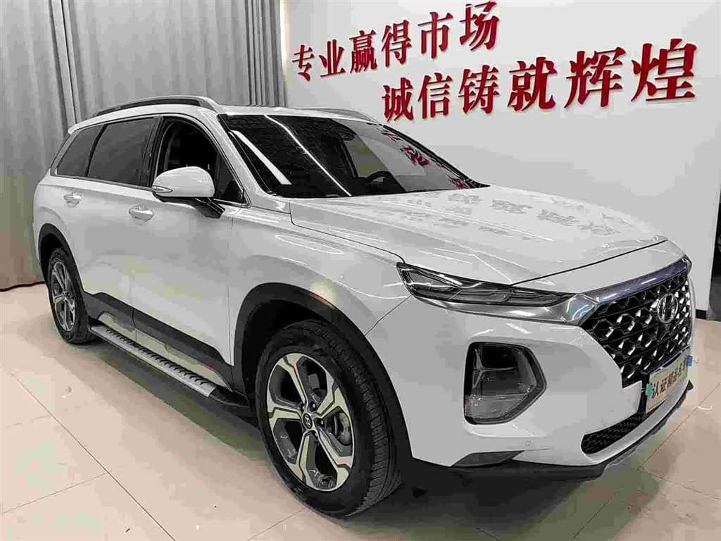 Hyundai Santa Fe 2021 — Фото 3/9