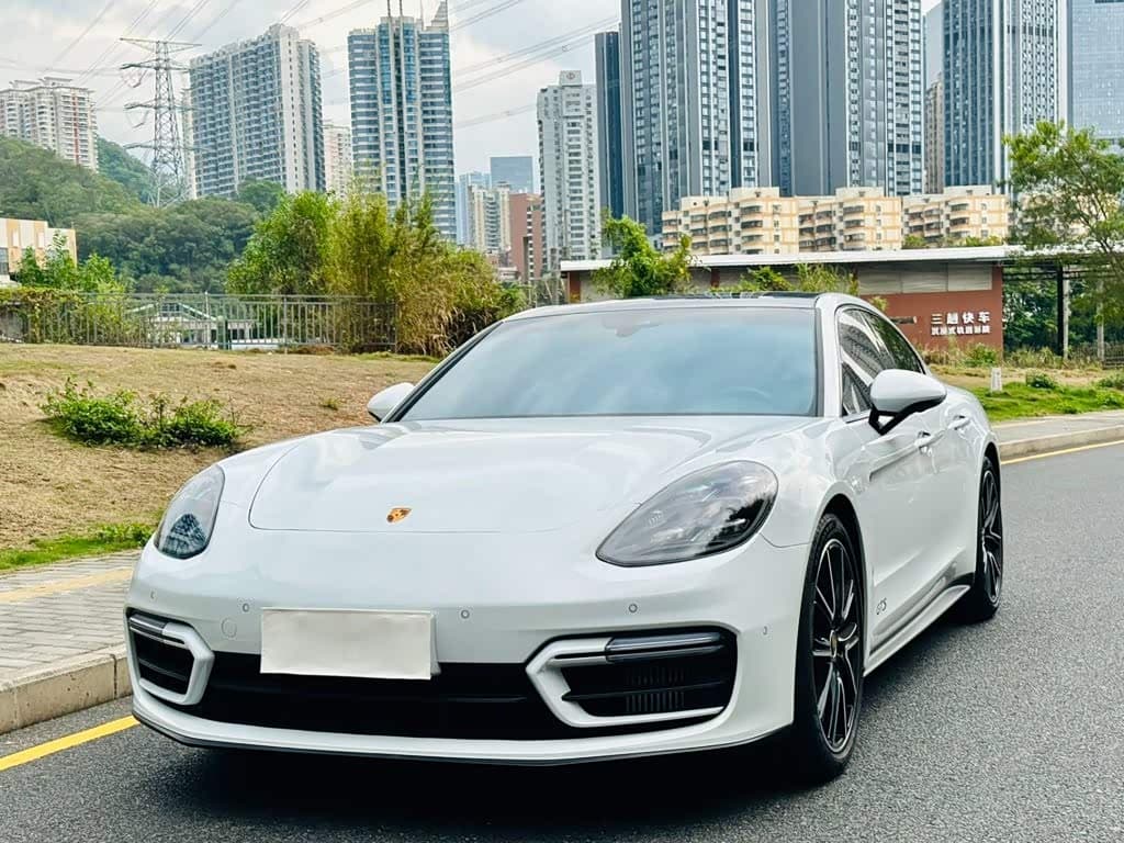 Porsche Panamera 2023 — Фото 1/19