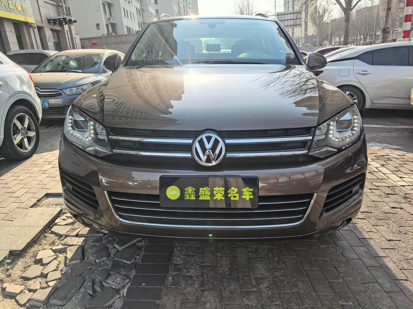 Volkswagen Touareg 2015 — Фото 2/12