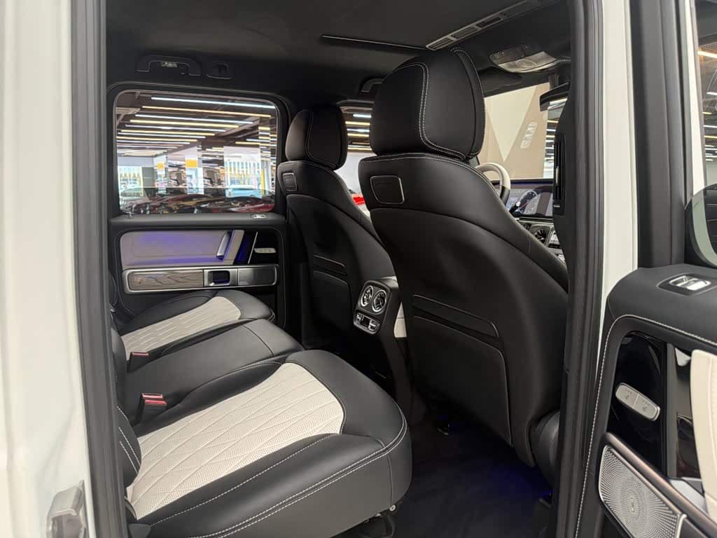 Mercedes-Benz G-Class 2023 — Фото 12/16