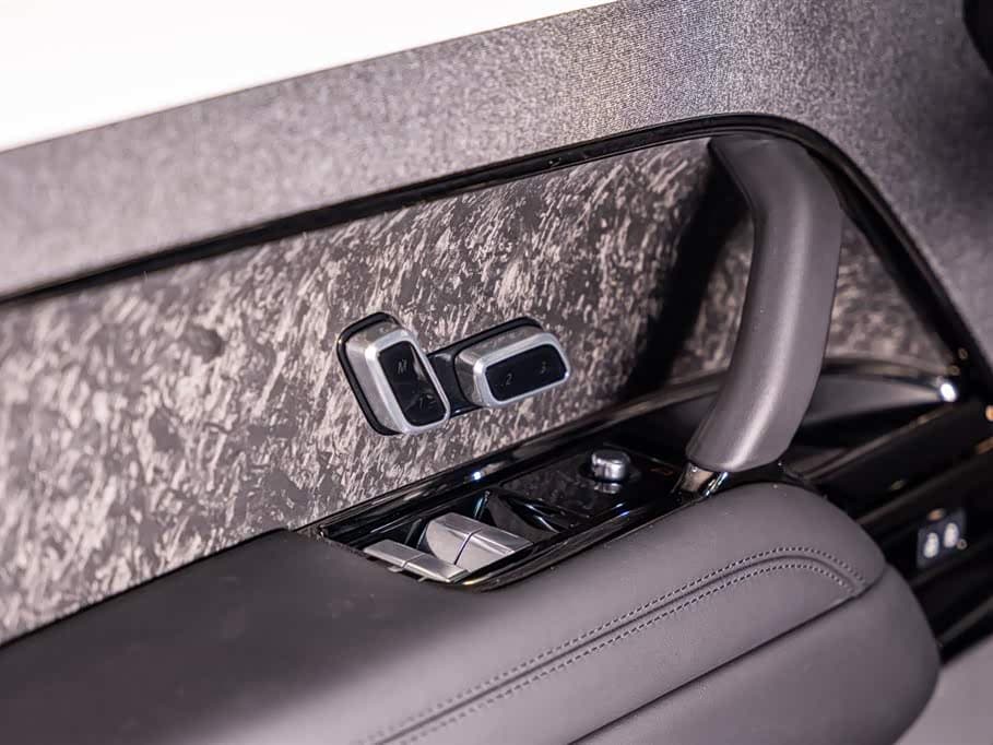 Land Rover Range Rover Sport PHEV 2025 — Фото 19/20