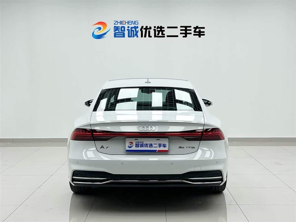 Audi A7 2020 — Фото 4/20