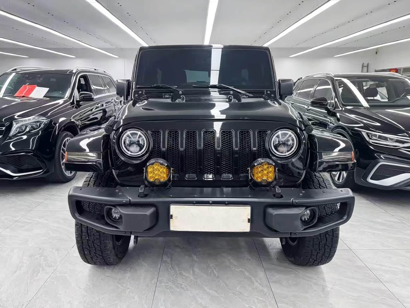 Jeep Wrangler 2017 — Фото 2/20