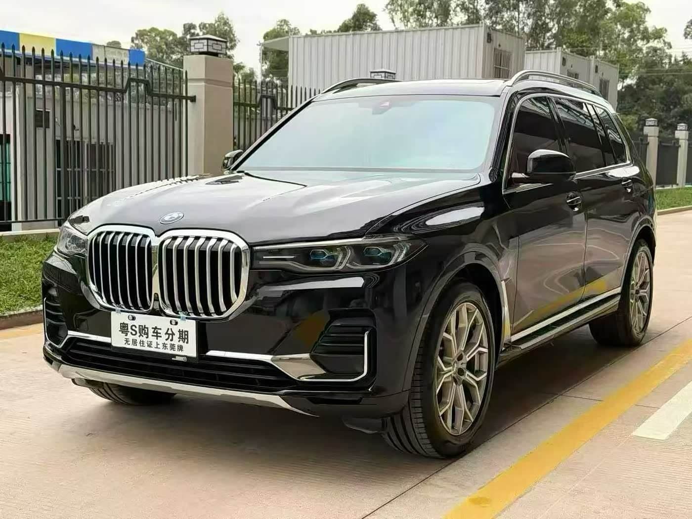 BMW X7 2022 — Фото 3/9
