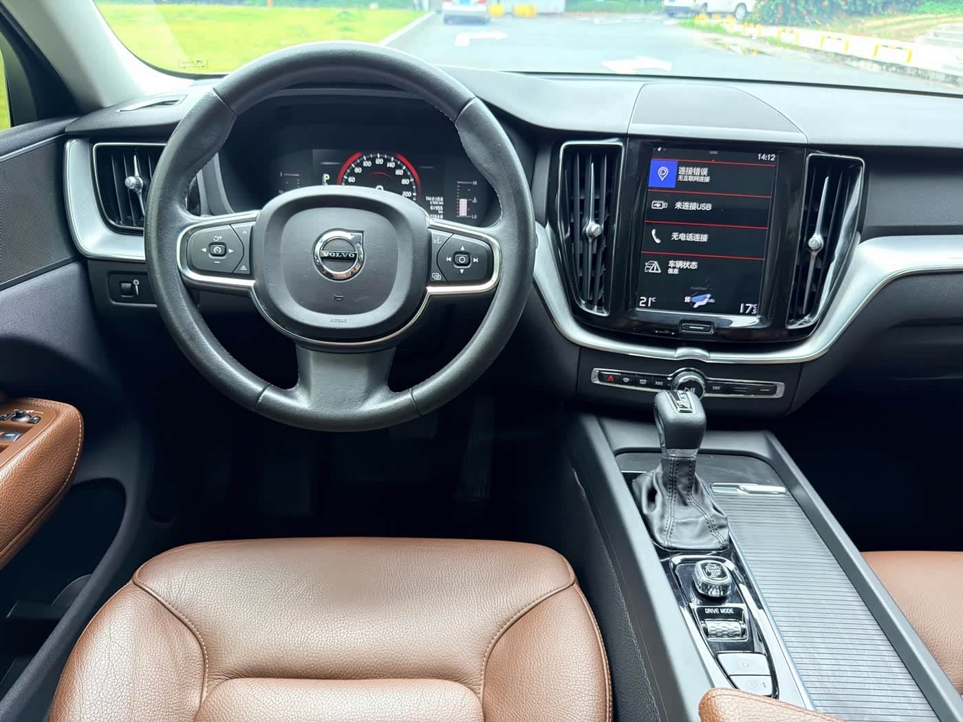 Volvo XC60 2019 — Фото 14/20