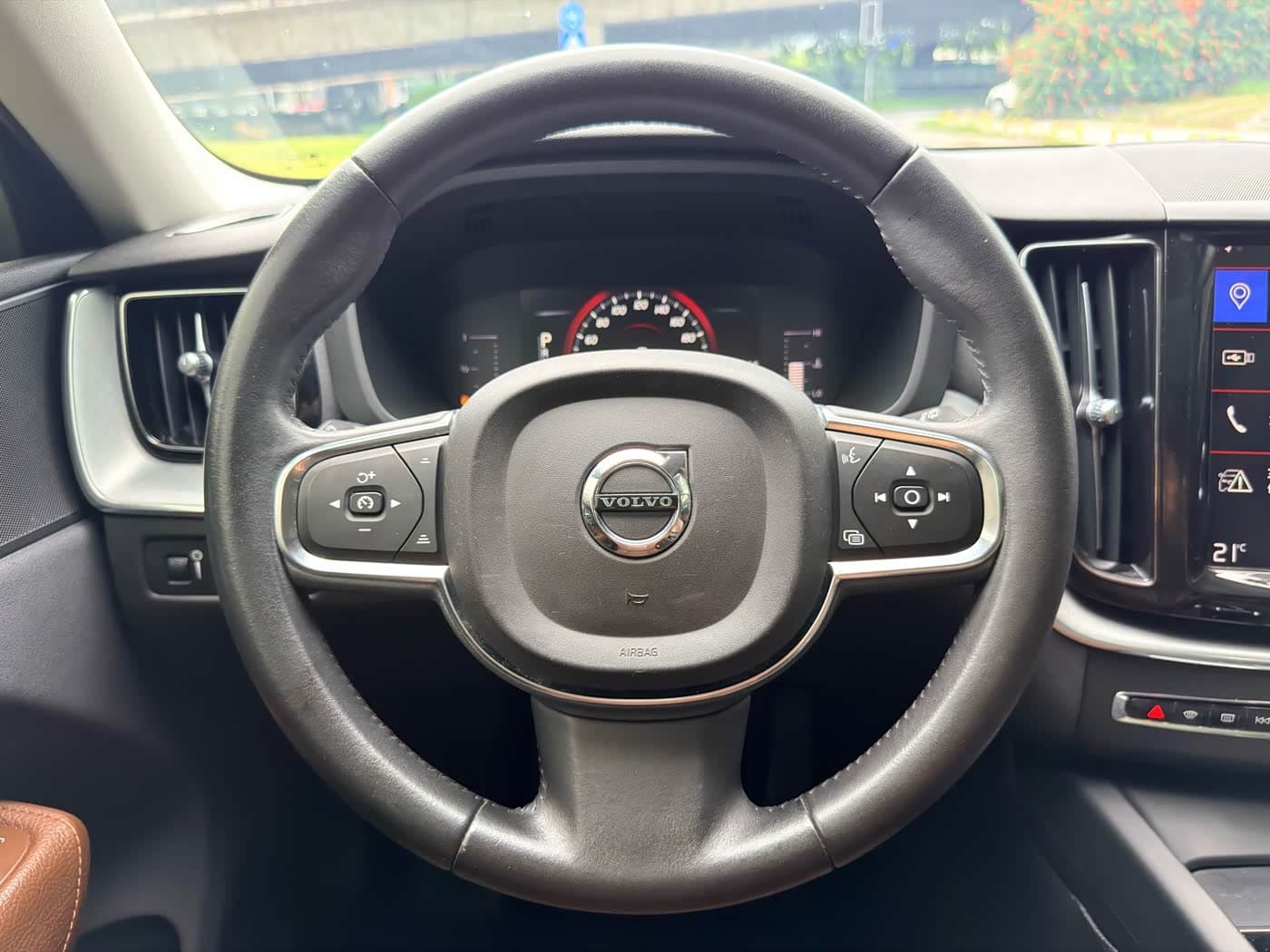 Volvo XC60 2019 — Фото 15/20