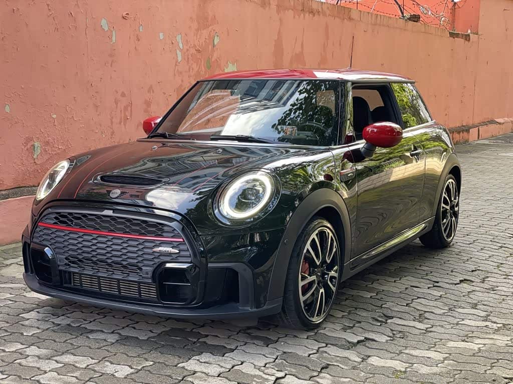 MINI JCW 2022 — Фото 2/12