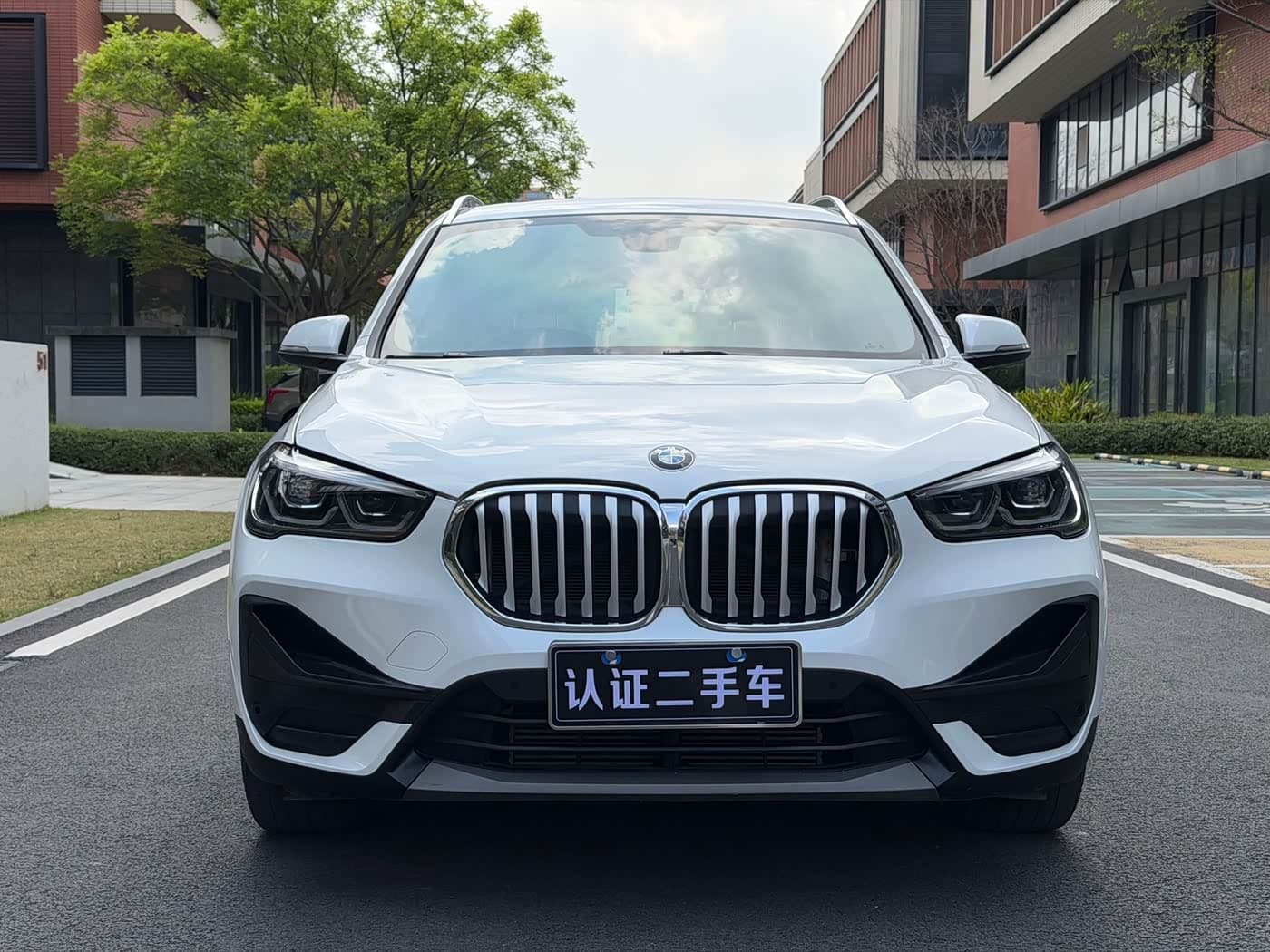 BMW X1 2022 — Фото 2/19