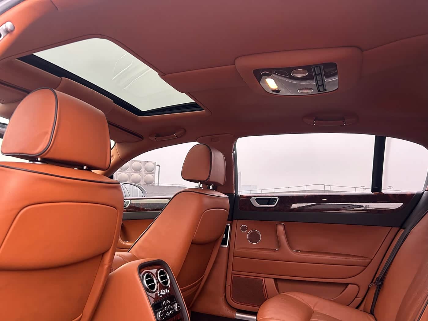 Bentley Flying Spur 2013 — Фото 11/15