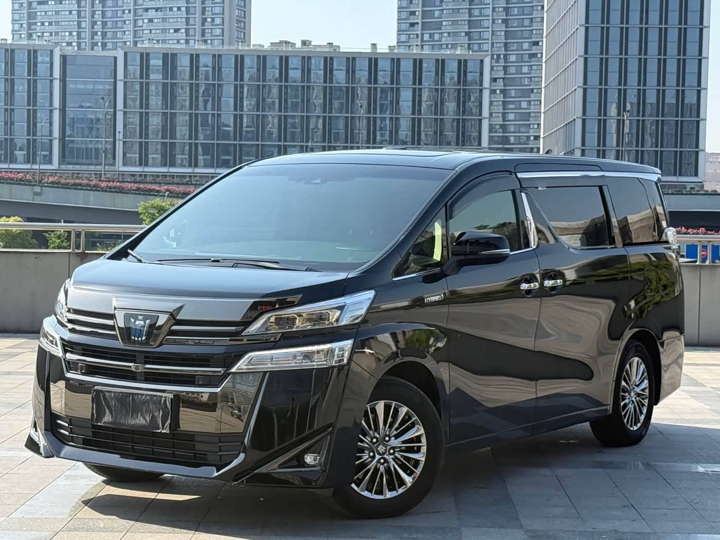 Toyota Vellfire, 2023