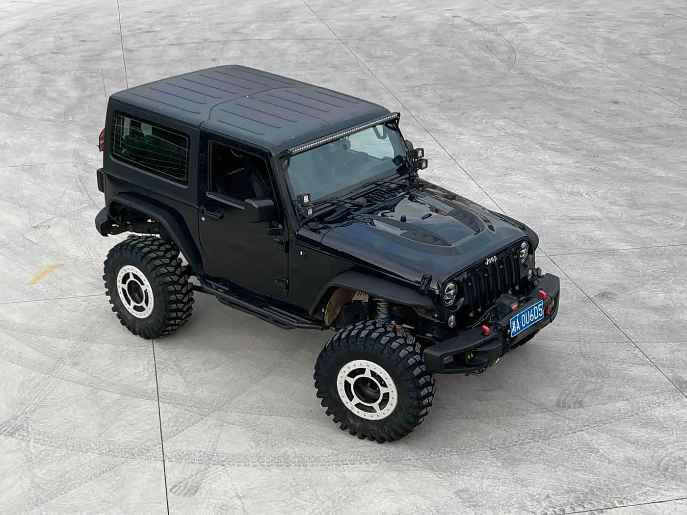 Jeep Wrangler 2017 — Фото 1/9