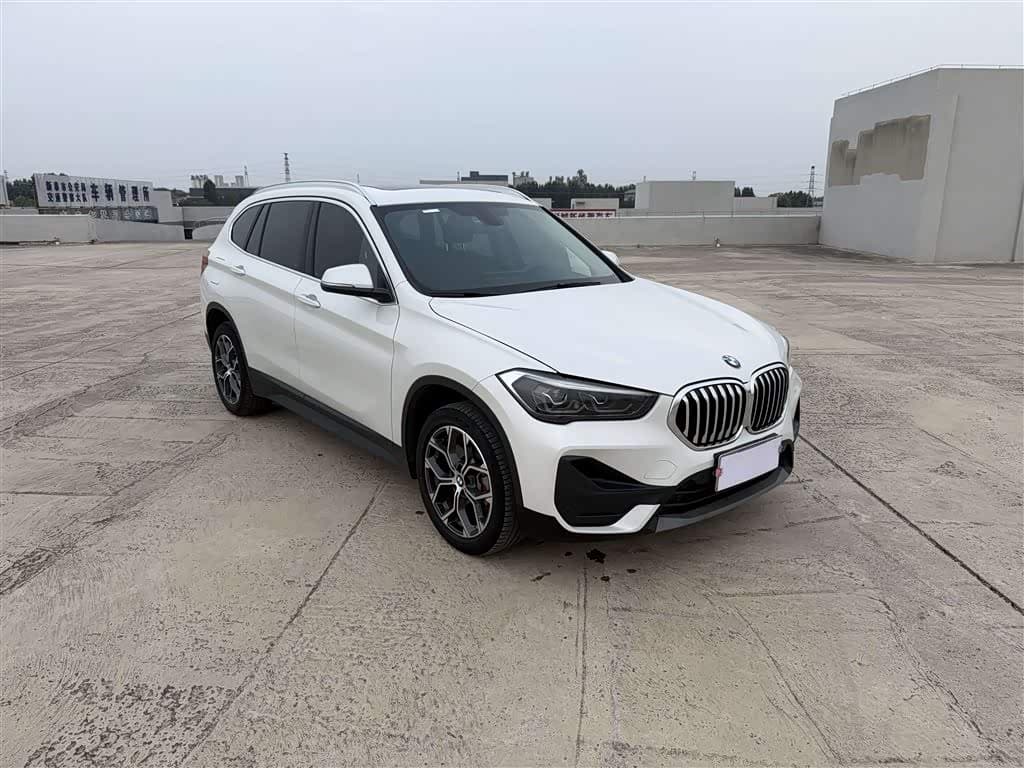 BMW X1 2023 — Фото 3/9