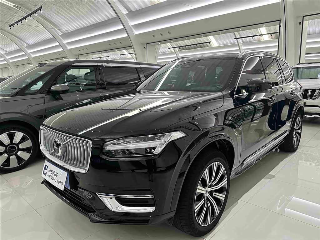 Volvo XC90 2025 — Фото 1/18