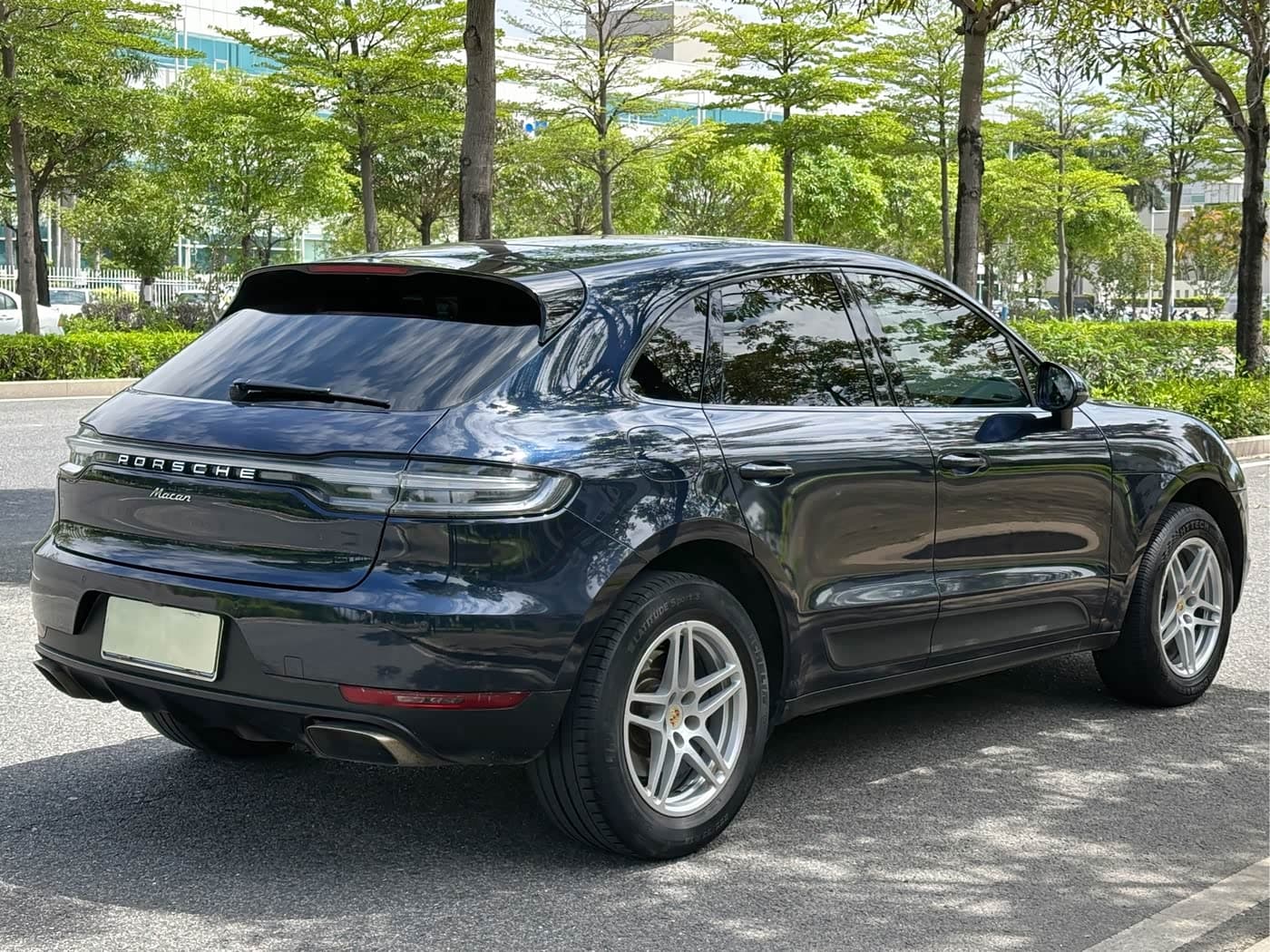 Porsche Macan 2022 — Фото 9/17