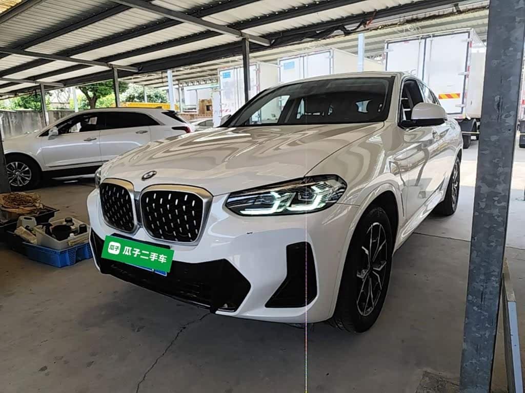 BMW X4 2024 — Фото 1/20