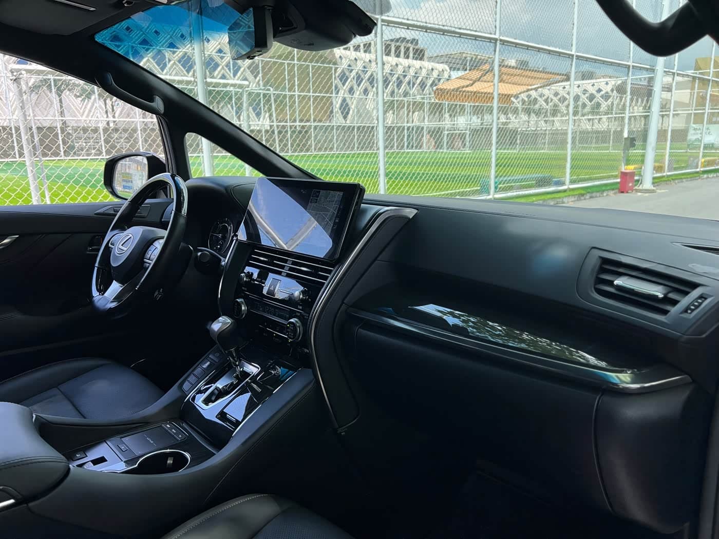 Lexus LM 2020 — Фото 11/20