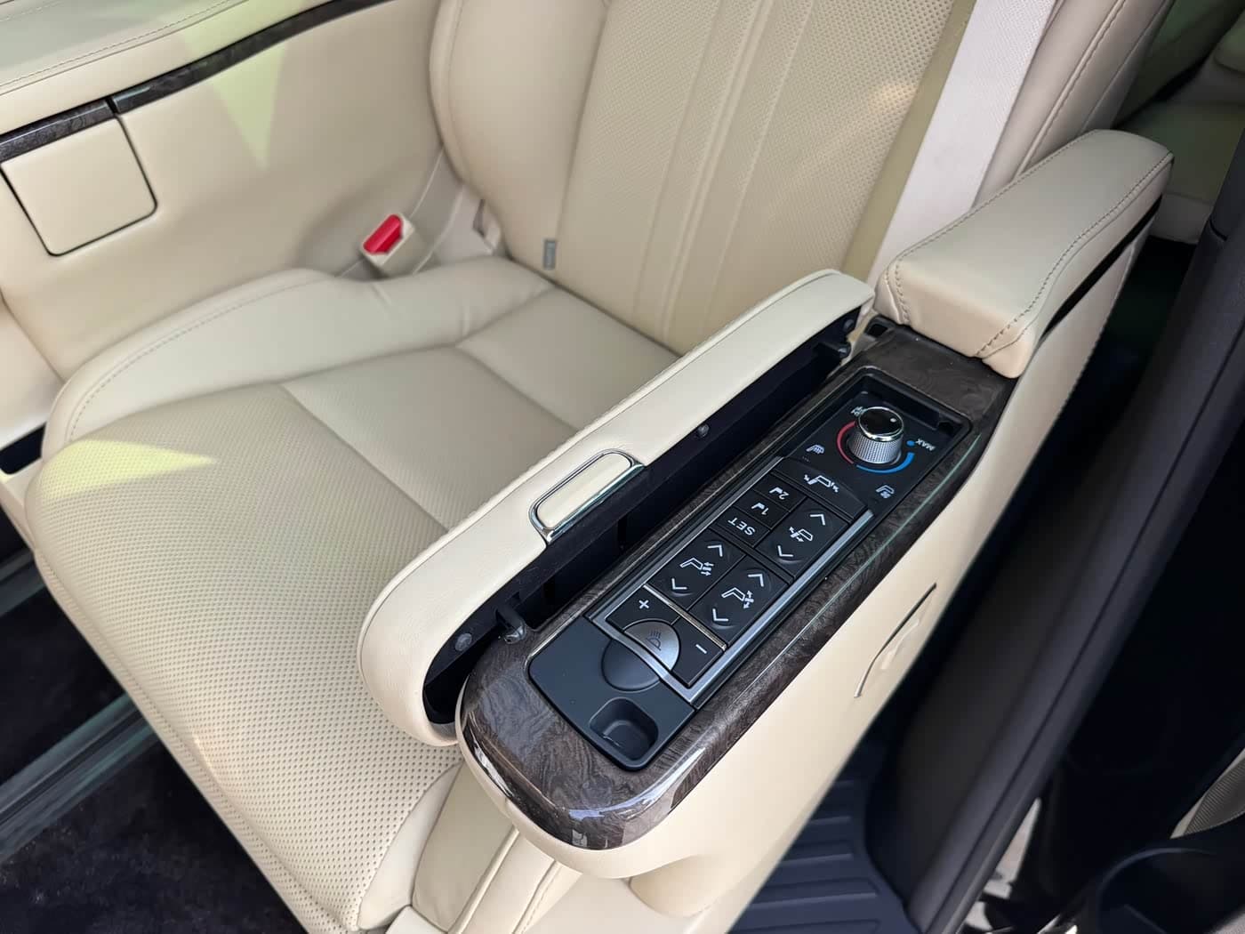 Toyota Alphard 2020 — Фото 9/16
