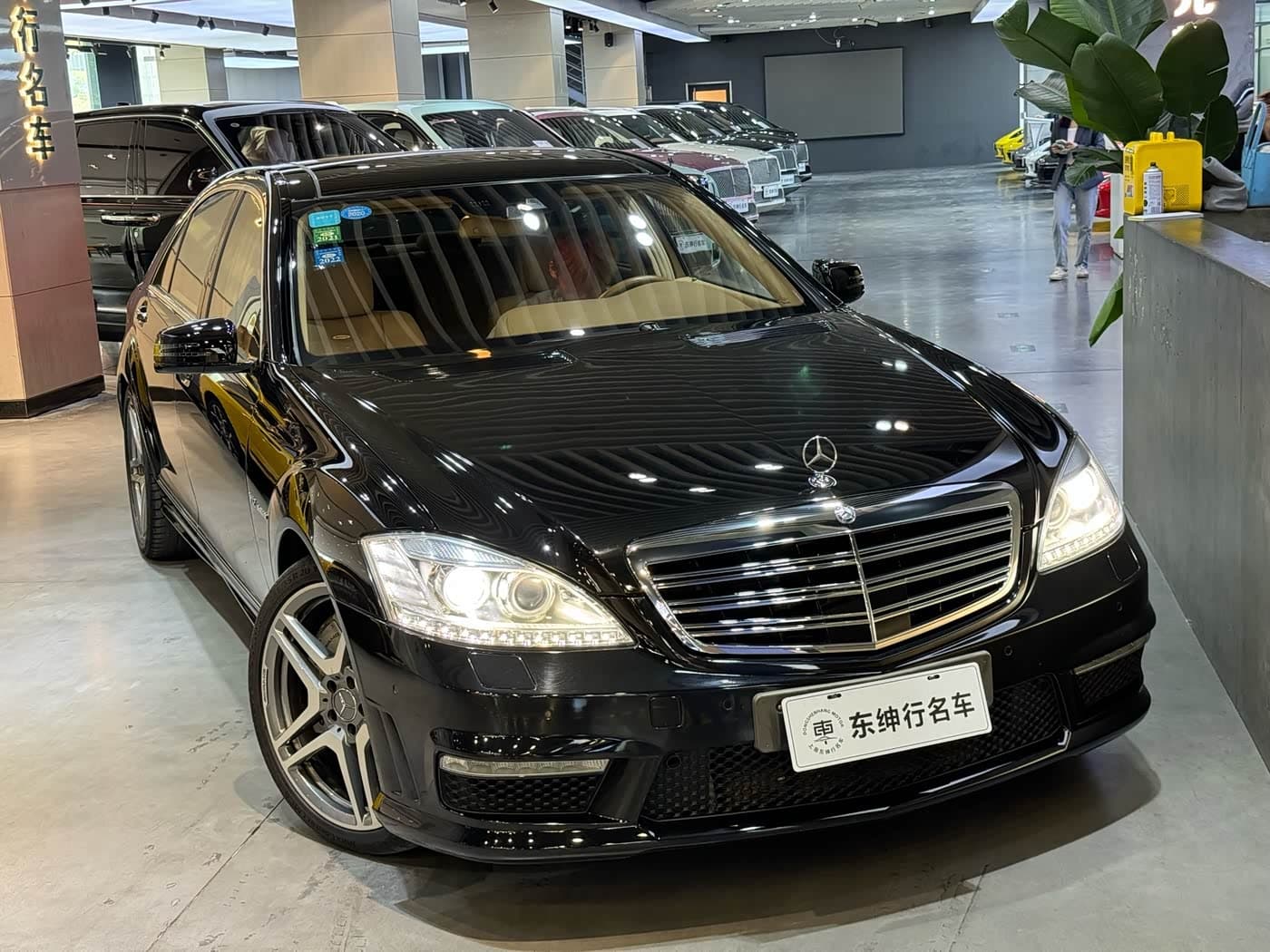 Mercedes-Benz S-Class AMG 2011 — Фото 6/20