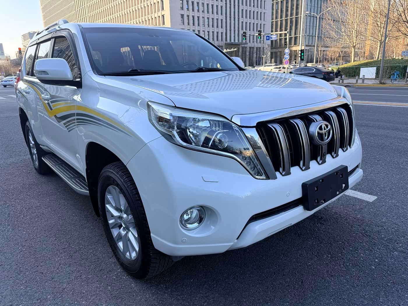 Toyota Prado 2017 — Фото 3/18