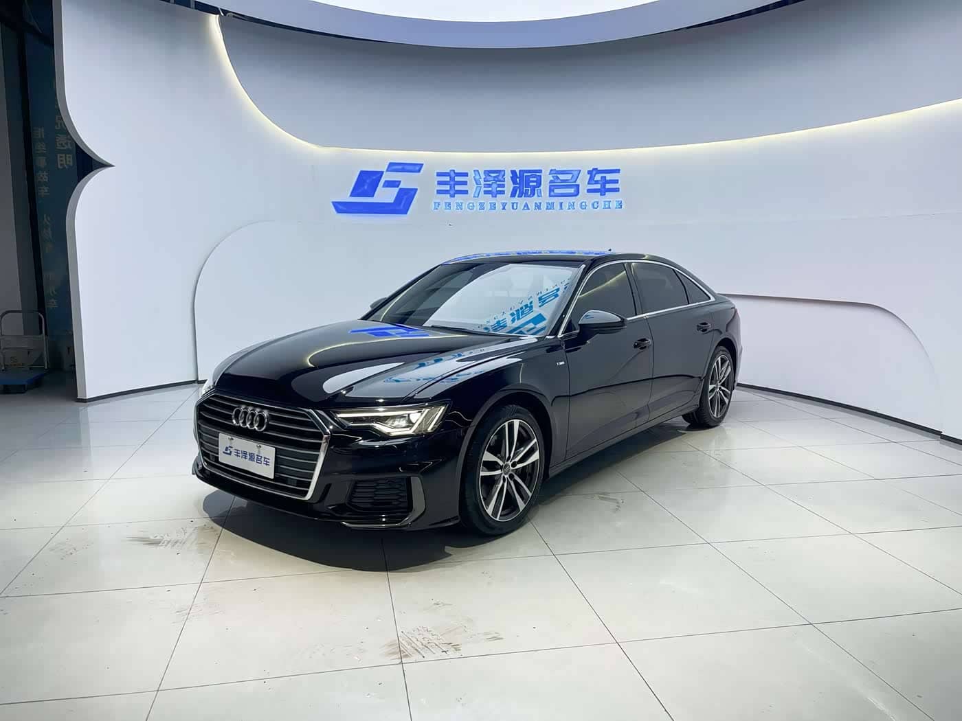 Audi A6L, 2021