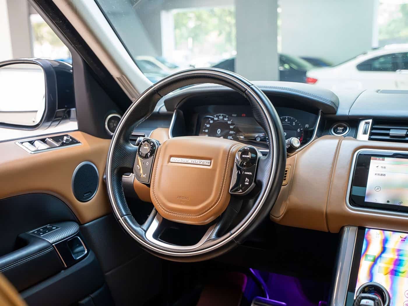 Land Rover Range Rover Sport 2018 — Фото 9/16