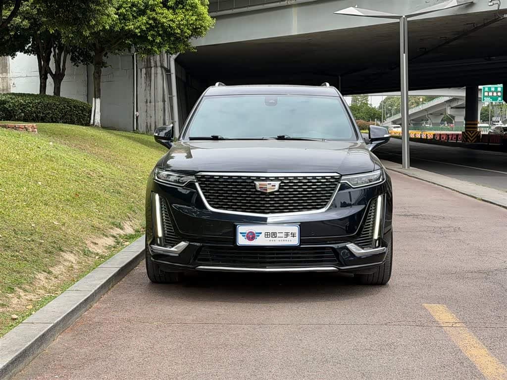 Cadillac XT6 2021 — Фото 2/11