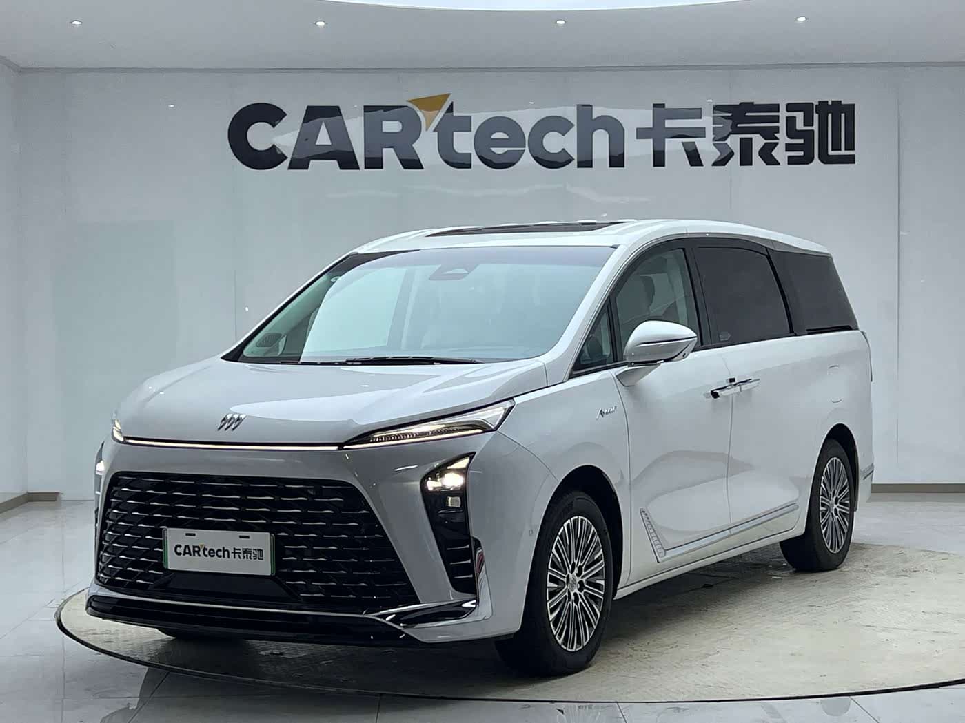 Buick GL8 New Energy 2024 — Фото 1/20