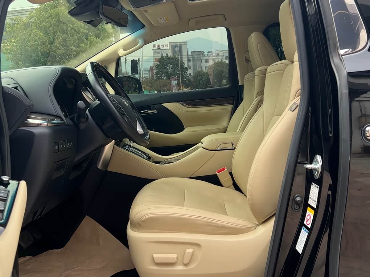 Toyota Alphard 2020 — Фото 9/20