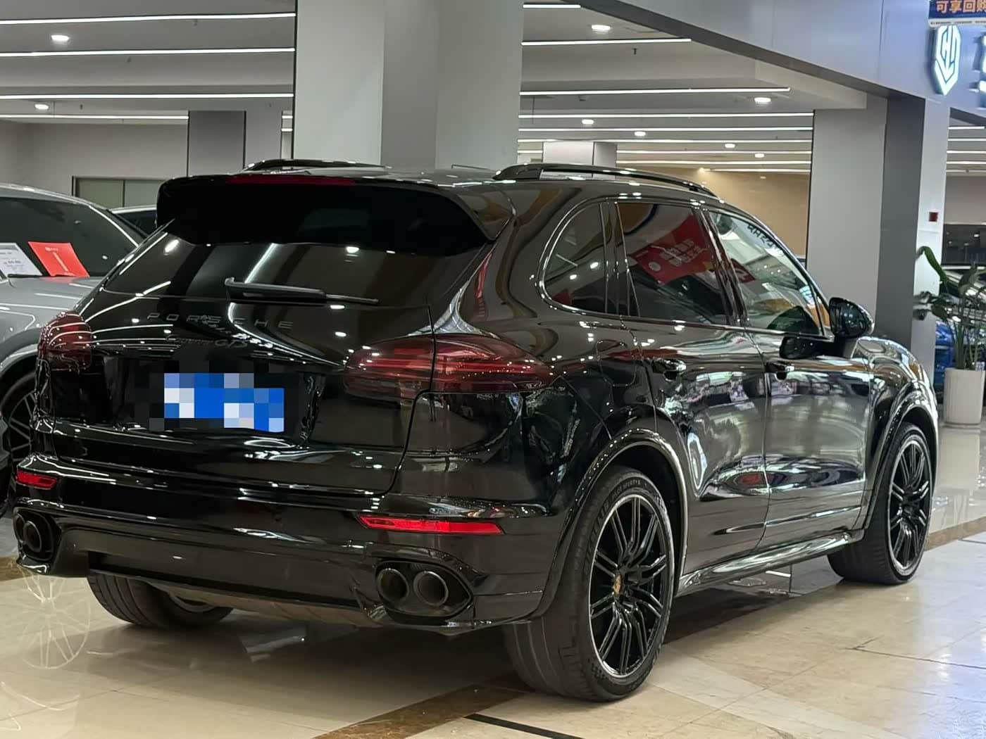 Porsche Cayenne 2015 — Фото 5/9