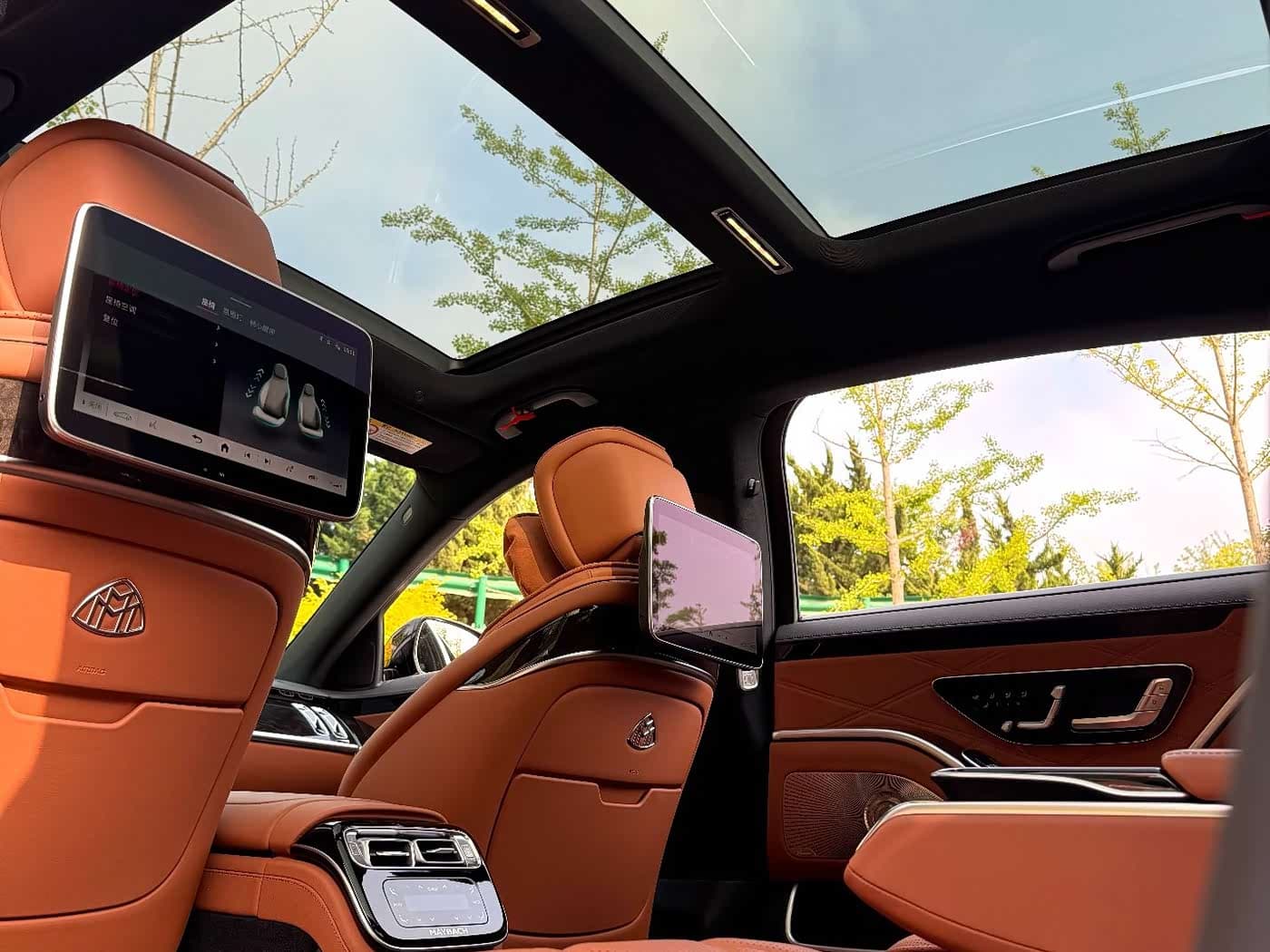 Mercedes-Benz Maybach S-Class 2021 — Фото 18/18