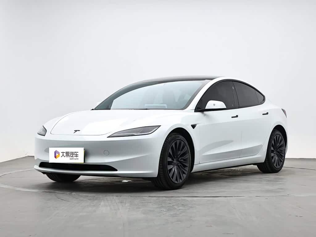 Tesla Model 3 2026 — Фото 1/19