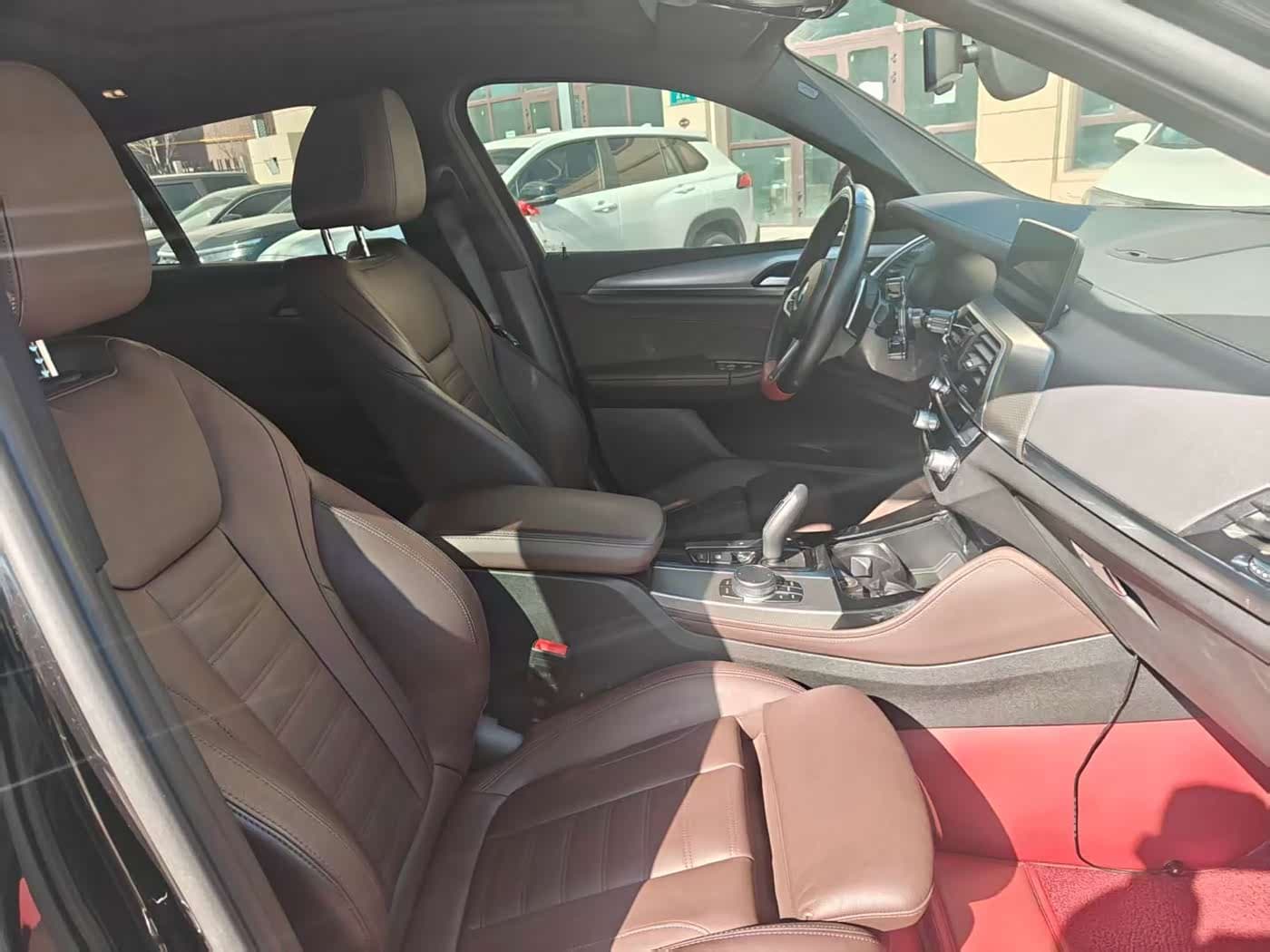 BMW X4 2020 — Фото 3/15