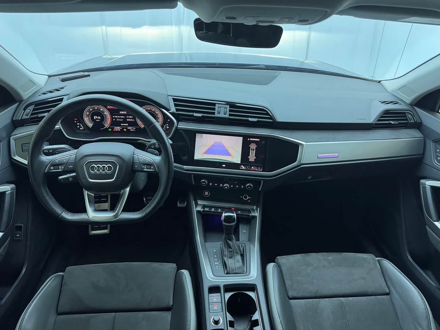 Audi Q3 2022 — Фото 12/18