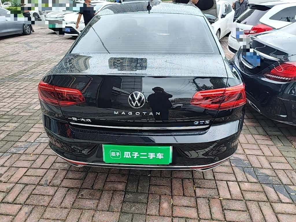 Volkswagen Magotan GTE Plug-in Hybrid 2023 — Фото 6/20