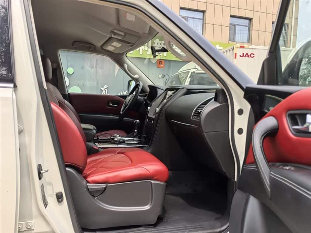 Nissan Patrol 2020 — Фото 10/12
