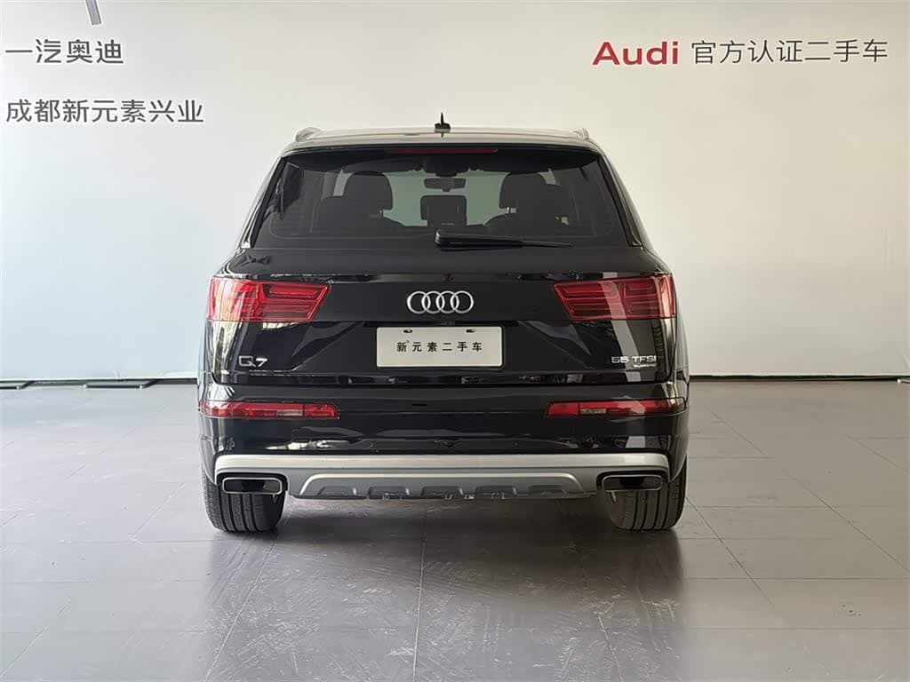 Audi Q7 2019 — Фото 5/15