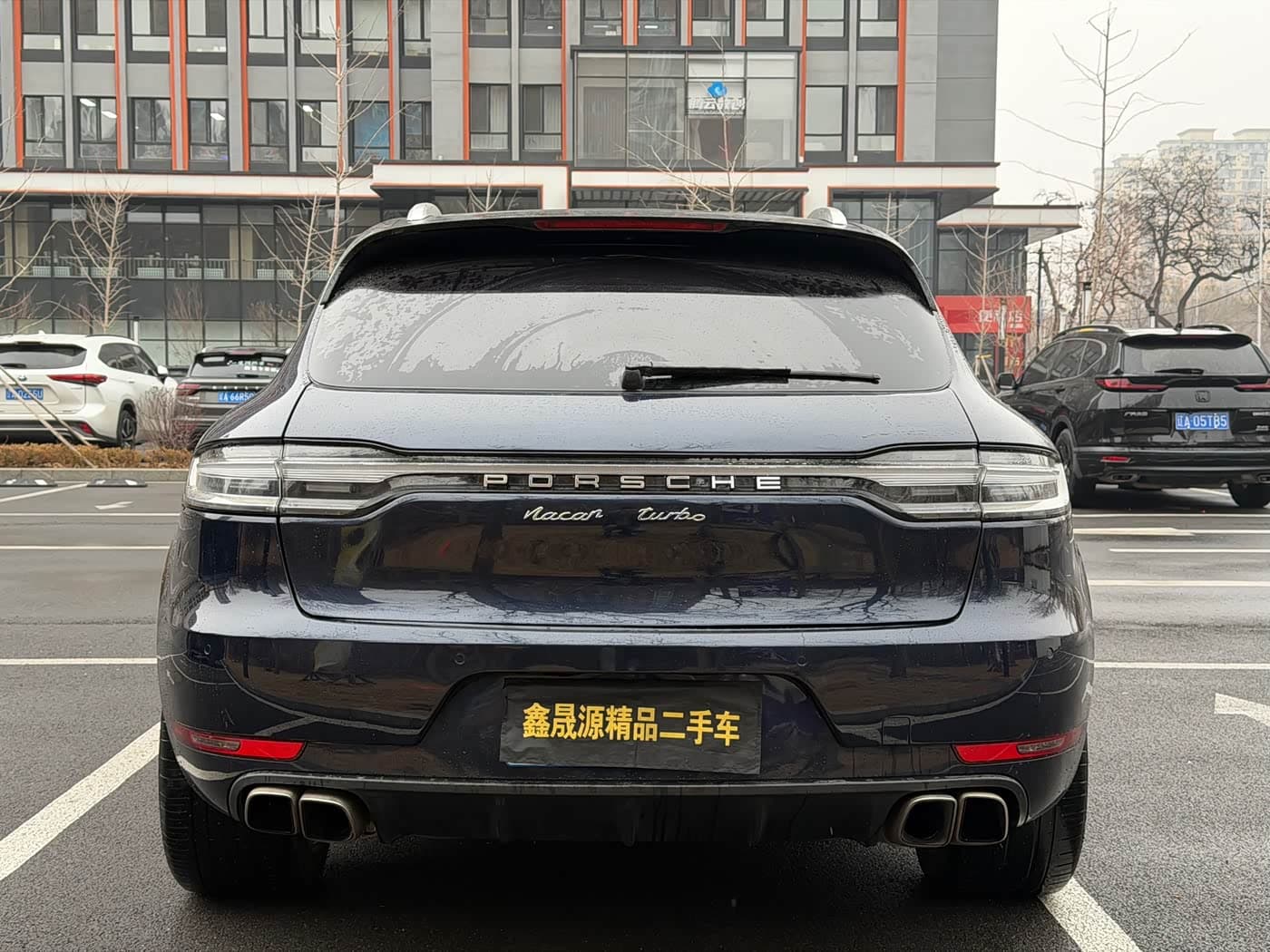 Porsche Macan 2015 — Фото 19/20