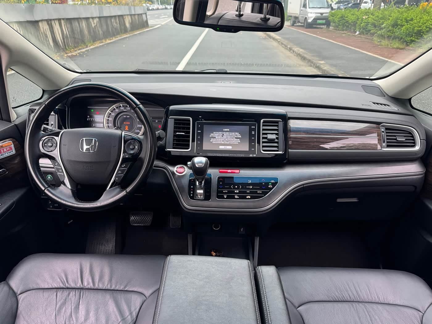 Honda Elysion 2017 — Фото 15/20