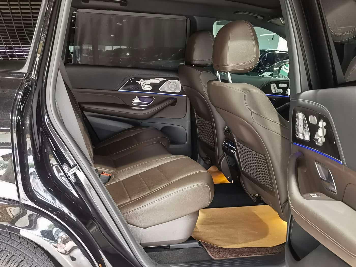 Mercedes-Benz GLS 2022 — Фото 11/19