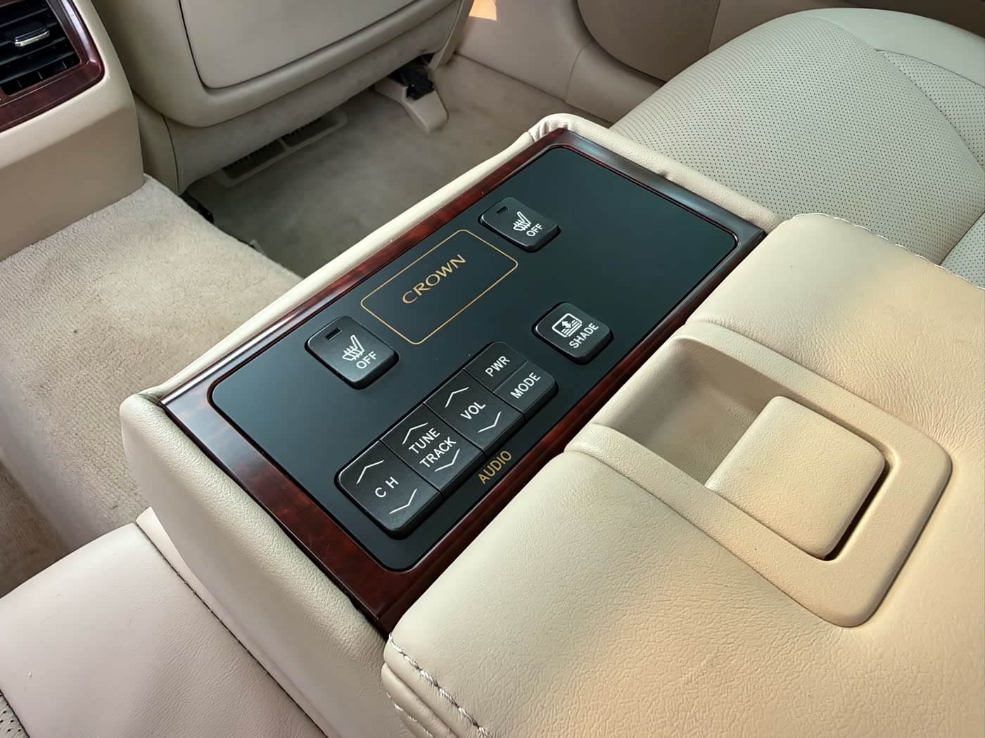 Toyota Crown 2012 — Фото 17/20