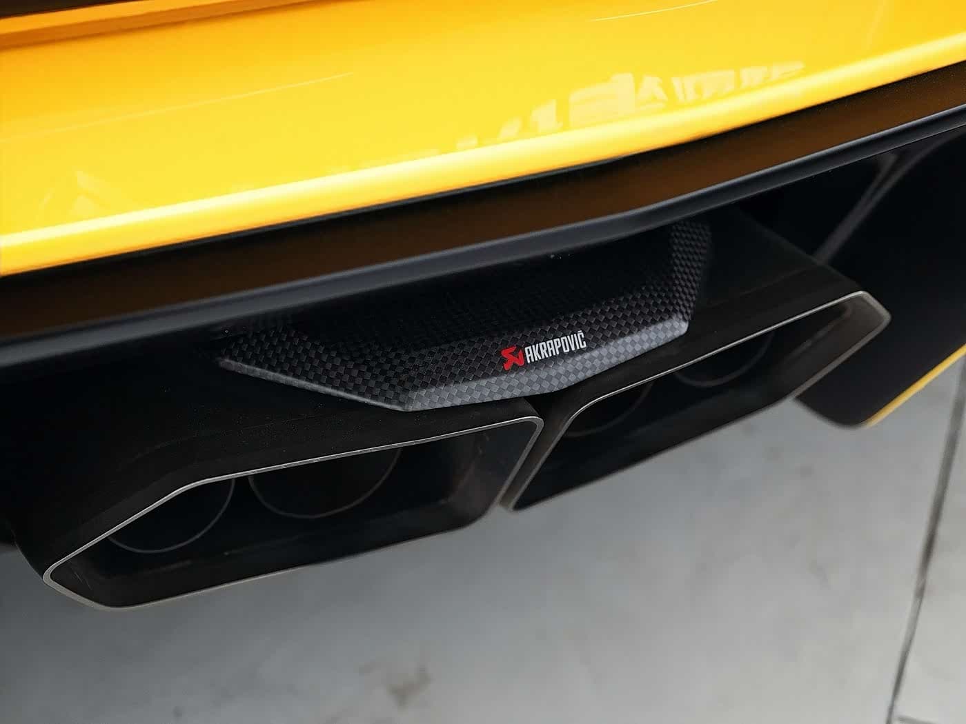 Lamborghini Aventador 2016 — Фото 18/20