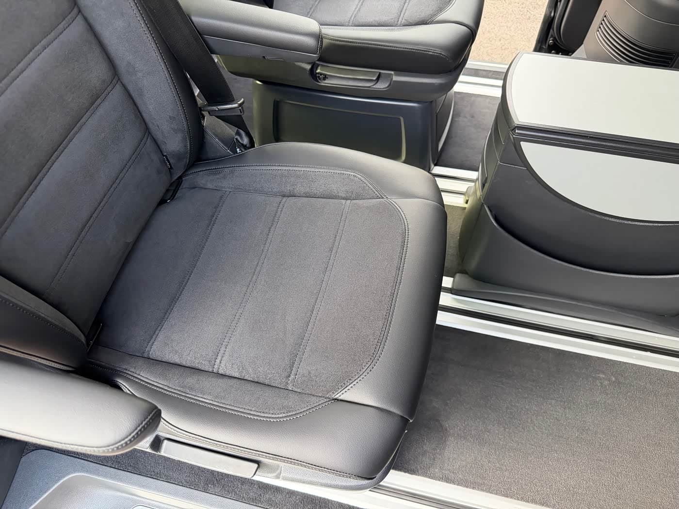 Volkswagen Multivan 2017 — Фото 18/20