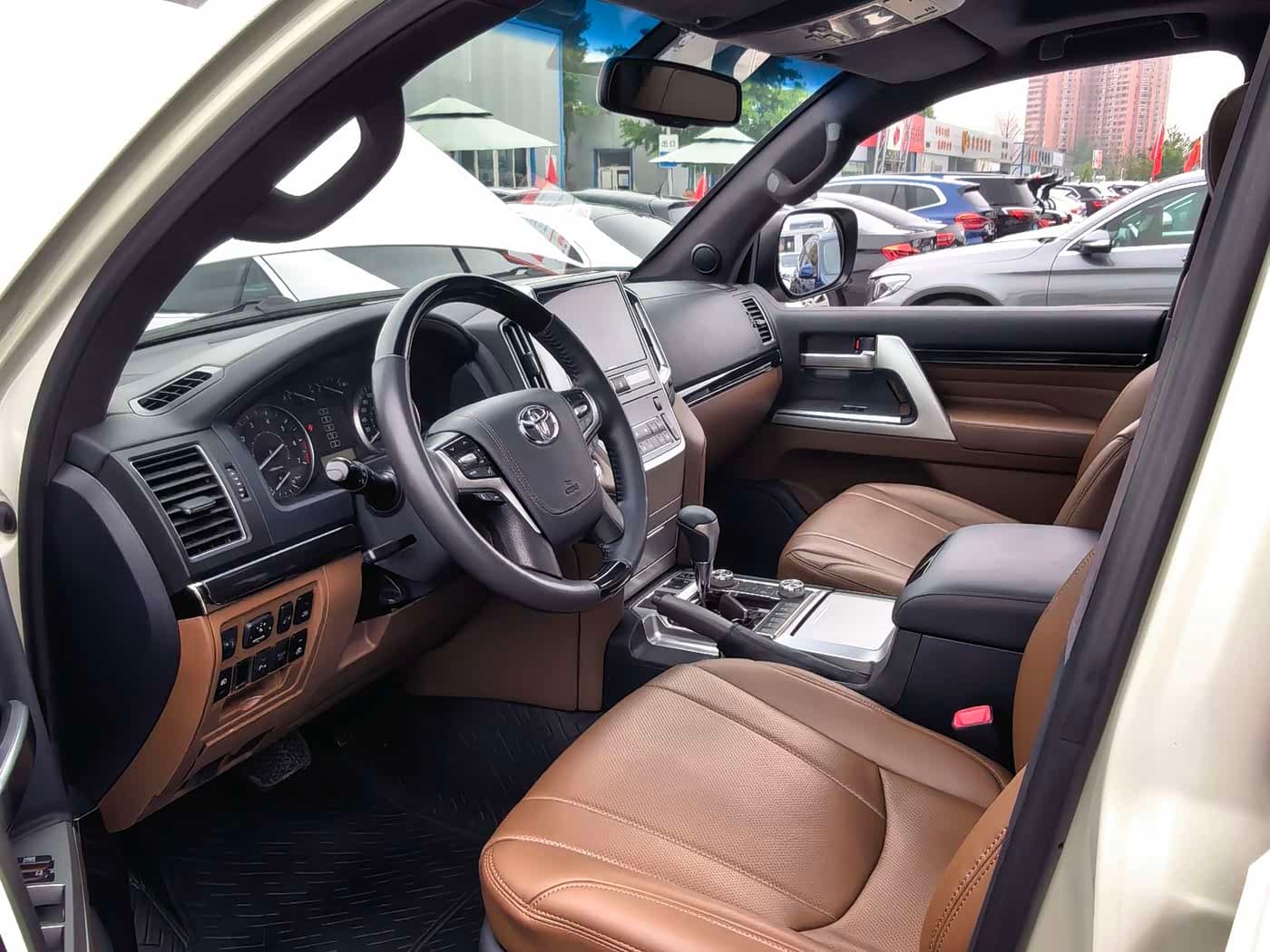 Toyota Land Cruiser 2014 — Фото 14/19
