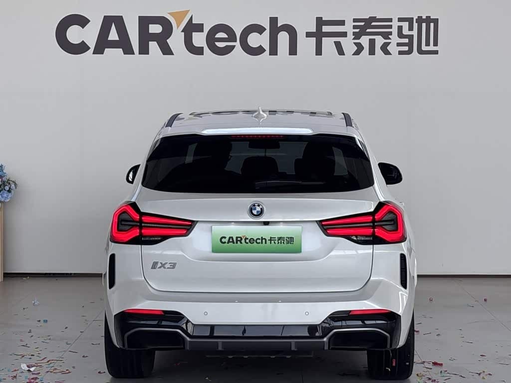 BMW iX3 2025 — Фото 5/15