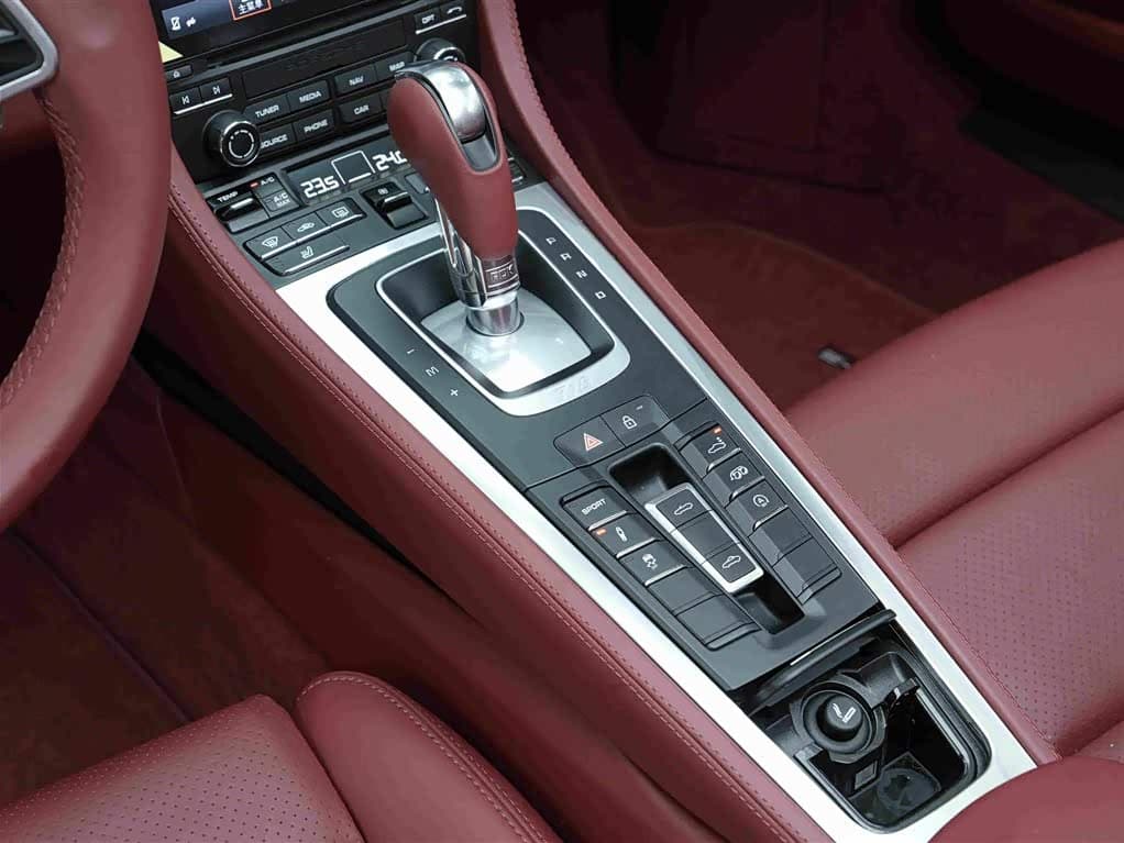 Porsche 718 2022 — Фото 11/18