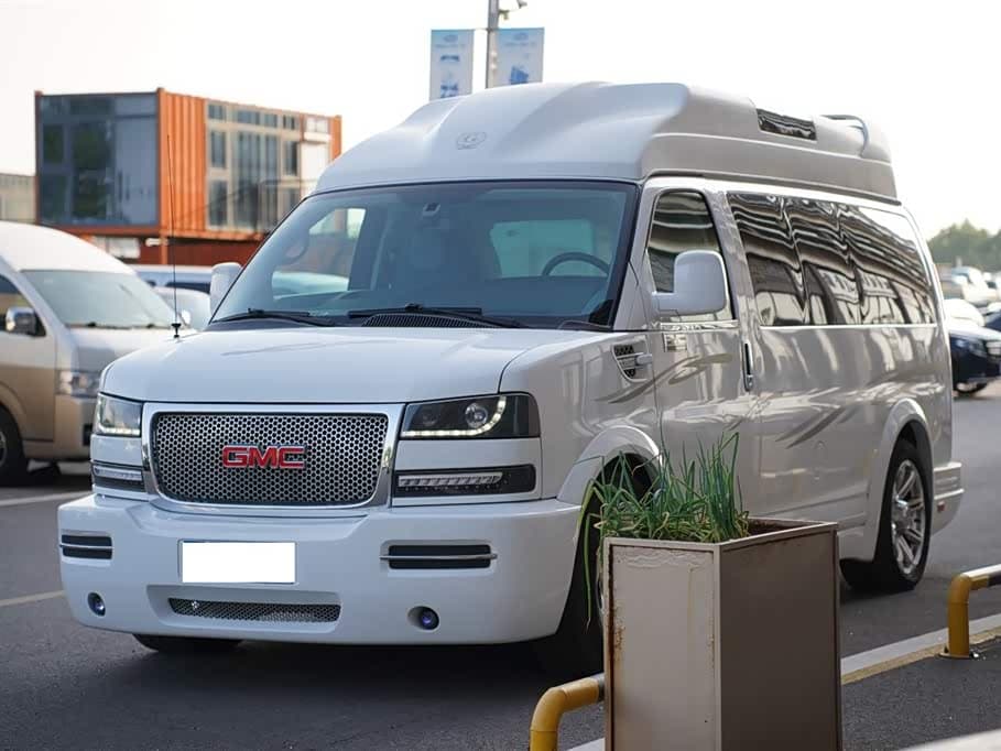 GMC Savana 2016 — Фото 1/20