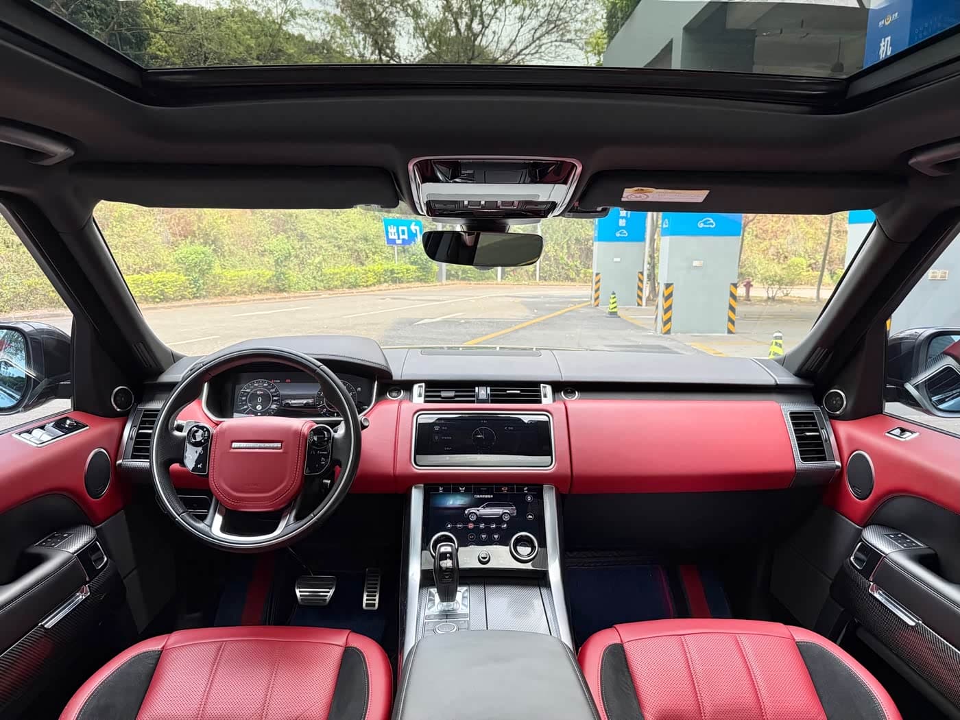 Land Rover Range Rover Sport 2018 — Фото 12/20